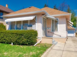 414 North St, Elgin, IL 60120