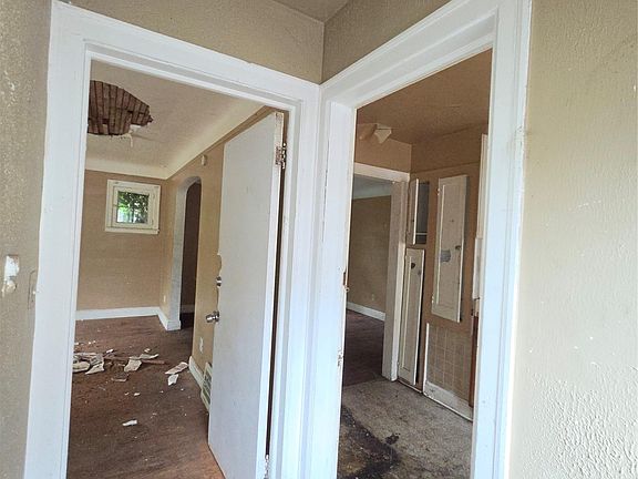 33rd image of 5310 Grayton St