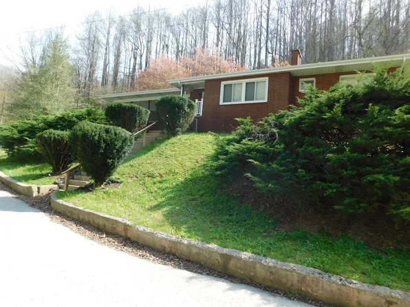 116 Wolf Hollow Rd, Lawnvale, KY 40806