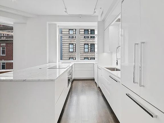 3rd image of 111 Fulton St APT 714