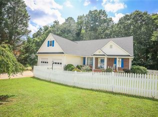 5208 Pembrooke Forest Ct, Winston Salem, NC 27106