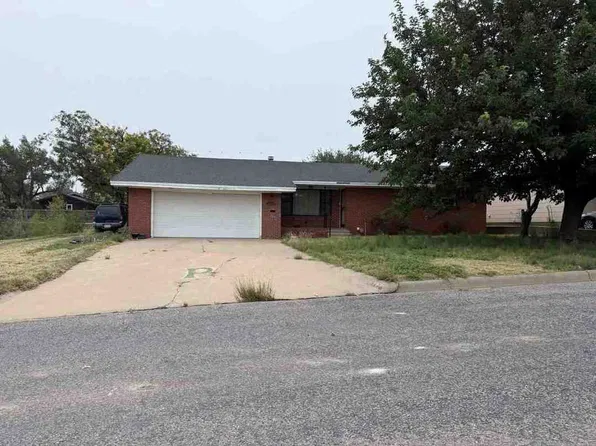 1918 Chestnut Dr, Pampa, TX 79065