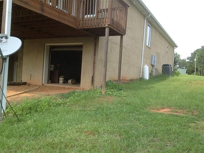 2nd image of 13728 Country Club Dr
