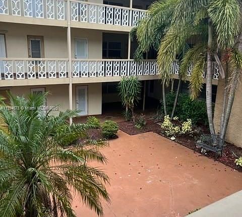 4th image of 1958 Monroe St APT 208