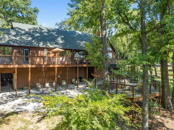 298 Lubin Ln, Scroggins, TX 75480