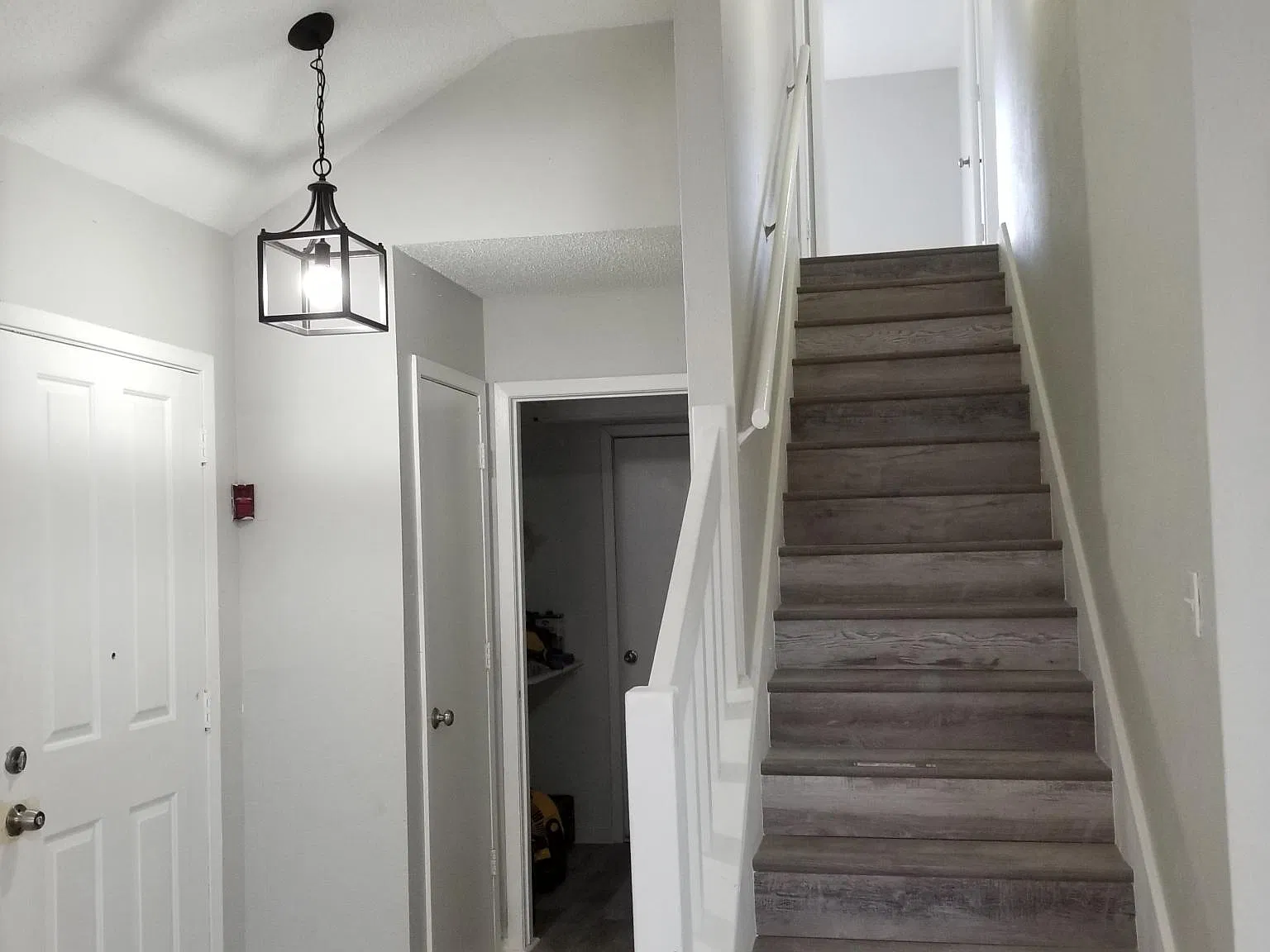 3 bed, 1350 sqft, $1,995 — Photo 4