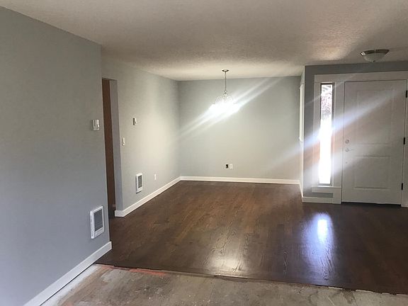 3rd image of 7510 NE 157th Ave