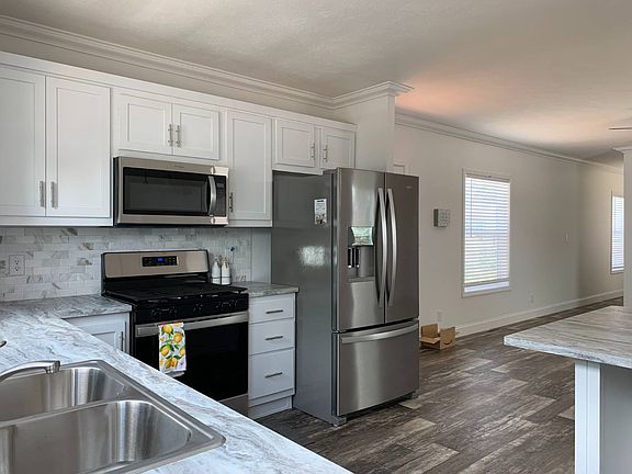 2nd image of 17546 E Batavia Pl