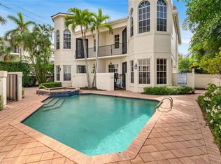 554 3rd Ave S, Naples, FL 34102