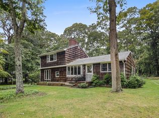 7 Millstone Ln, Southampton, NY 11968