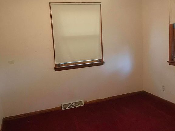 5th image of 2015 Schley Ave