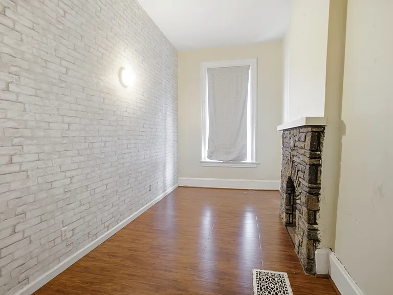 122 E University Ave #1 — Photo 10