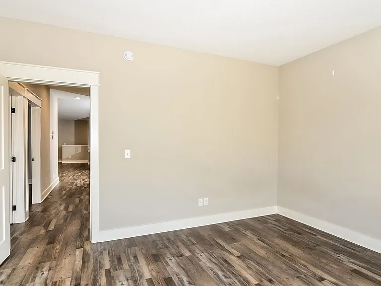 312 61st St SW — Photo 25