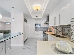 17875 Collins Ave #4102, Sunny Isles Beach, FL 33160
