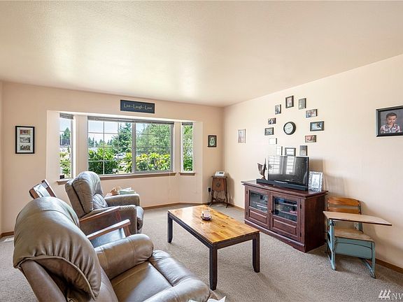 5th image of 8802 Milbanke Dr SE