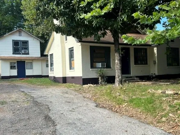237 E Culver Wrong St, Longview, TX 75602