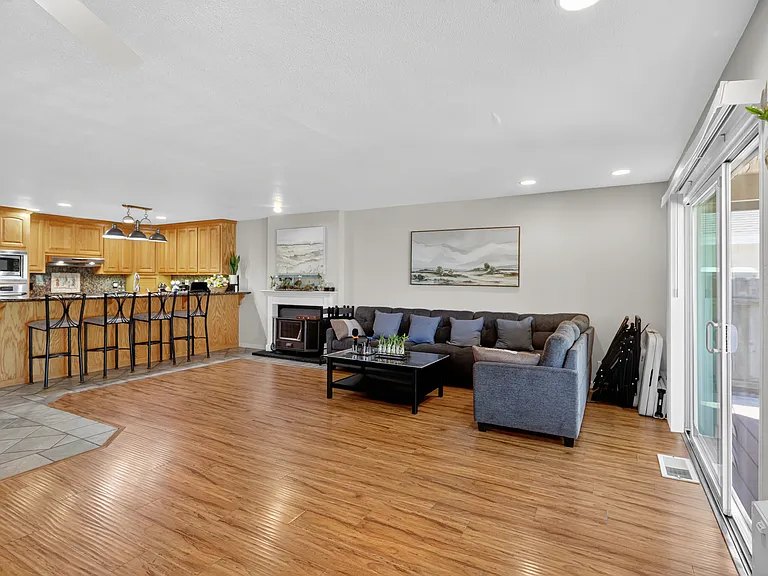 4790 Discovery Point — Photo 5