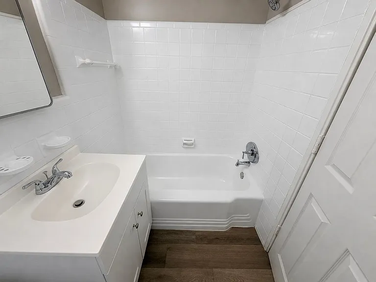 14801 Joy Rd — Photo 10