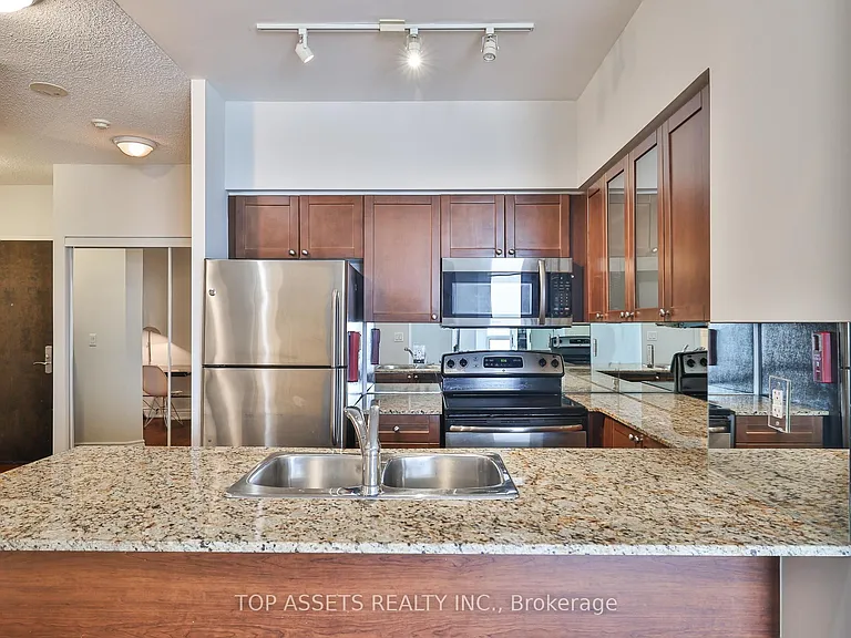 761 Bay St #3102 — Photo 13