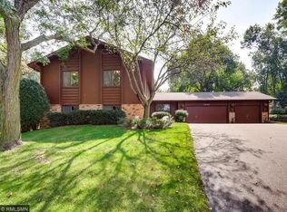 3805 Deerwood Ln N, Plymouth, MN 55441