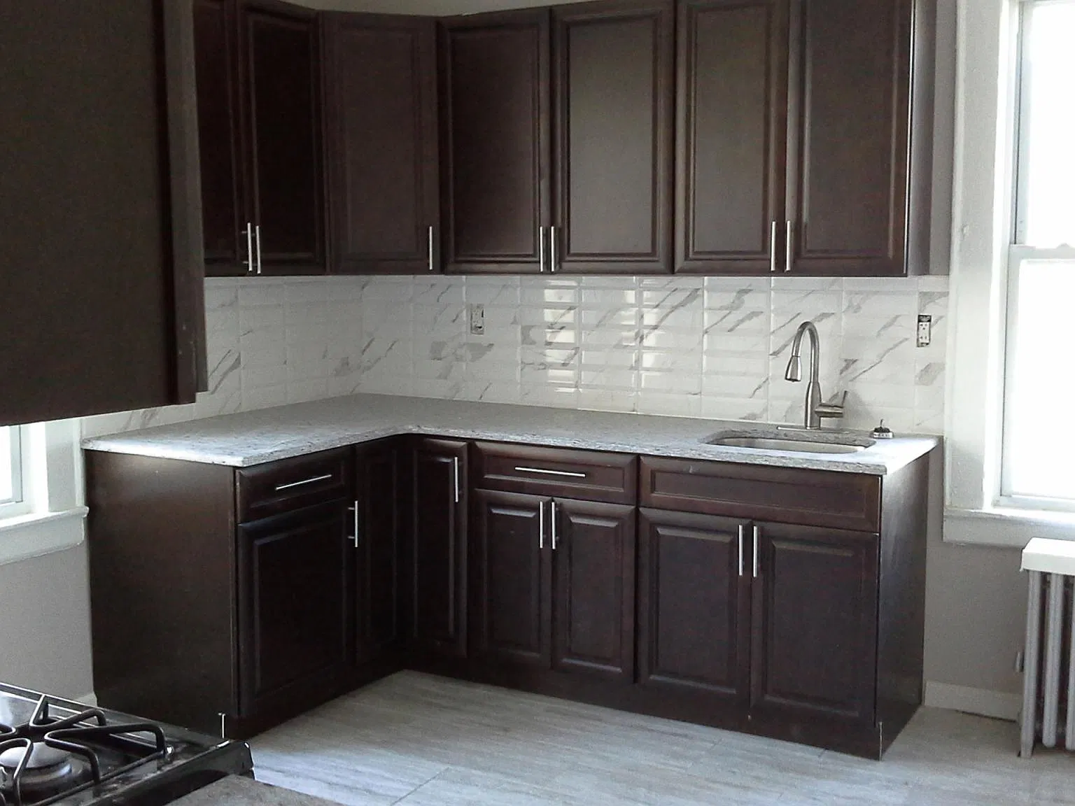 Fuller Pl, Irvington — Photo 2