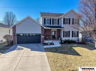 7615 S 38th St, Lincoln, NE 68516