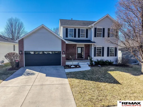 7615 S 38th St, Lincoln, NE 68516