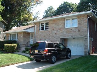 511 Gates St, Philadelphia, PA 19128