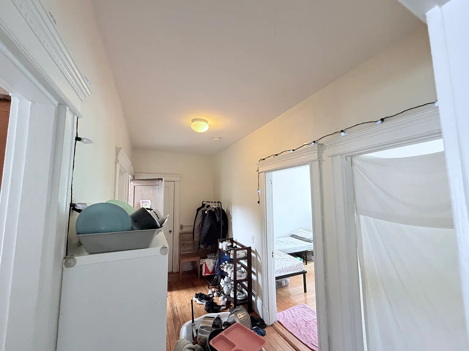 2 bed, 1000 sqft, $3,245 — Photo 3