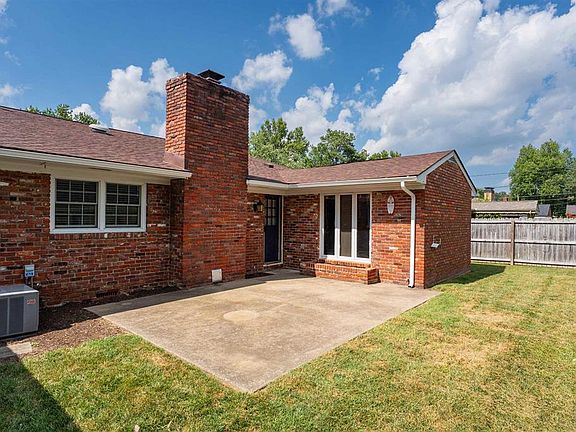 5th image of 1624 Brentwood Dr