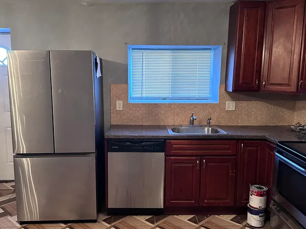 7000 Forrest Ave, Philadelphia, PA 19138