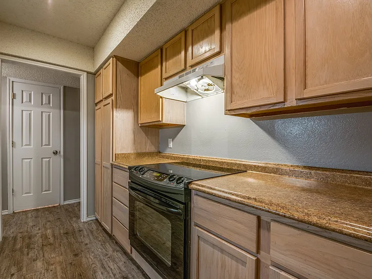 5302 Kenosha Ave — Photo 37
