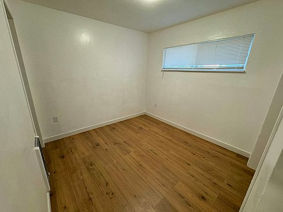3rd image of 1065 W Marina Dr #7