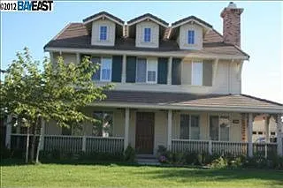 2547 Cowan Way photo 1