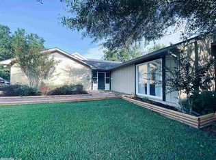 414 Hankins St, Warren, AR 71671