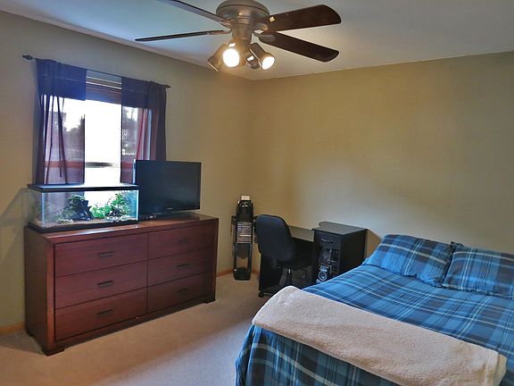 5th image of 10761 S Shepard Ave