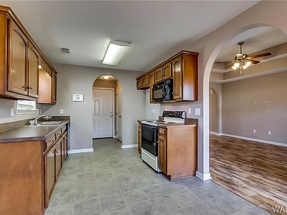 5th image of 15912 Lexie Dr