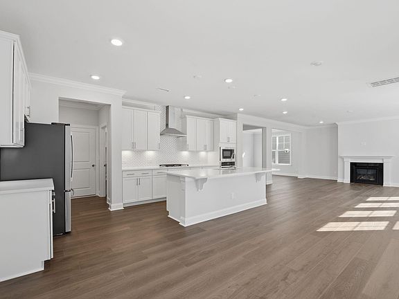 7th image of this home