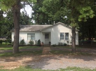 2721 Phillips St, Newport, AR 72112