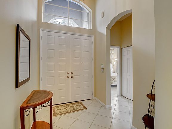 5th image of 6313 Sandcastle Ct