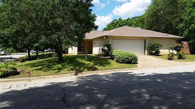 1st image of 1141 Fox River Ln