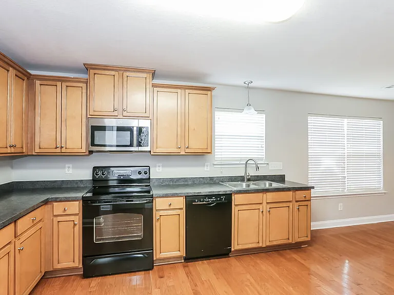 6246 Silver Chime Way — Photo 8