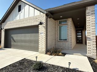 109 High Valley Dr, Liberty Hill, TX 78642