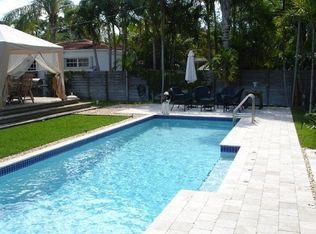 4121 Barbarossa Ave, Miami, FL 33133