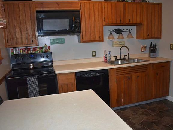 5th image of 62260 Beech Circle Dr