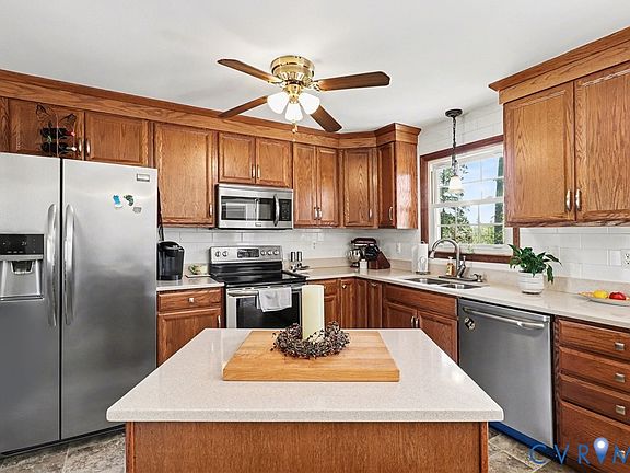 4th image of 2113 Chemin Rd