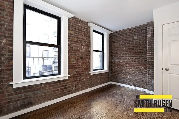 Rented by R New York | media 8