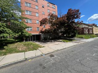 30-32 Gillett St #D06, Hartford, CT 06105
