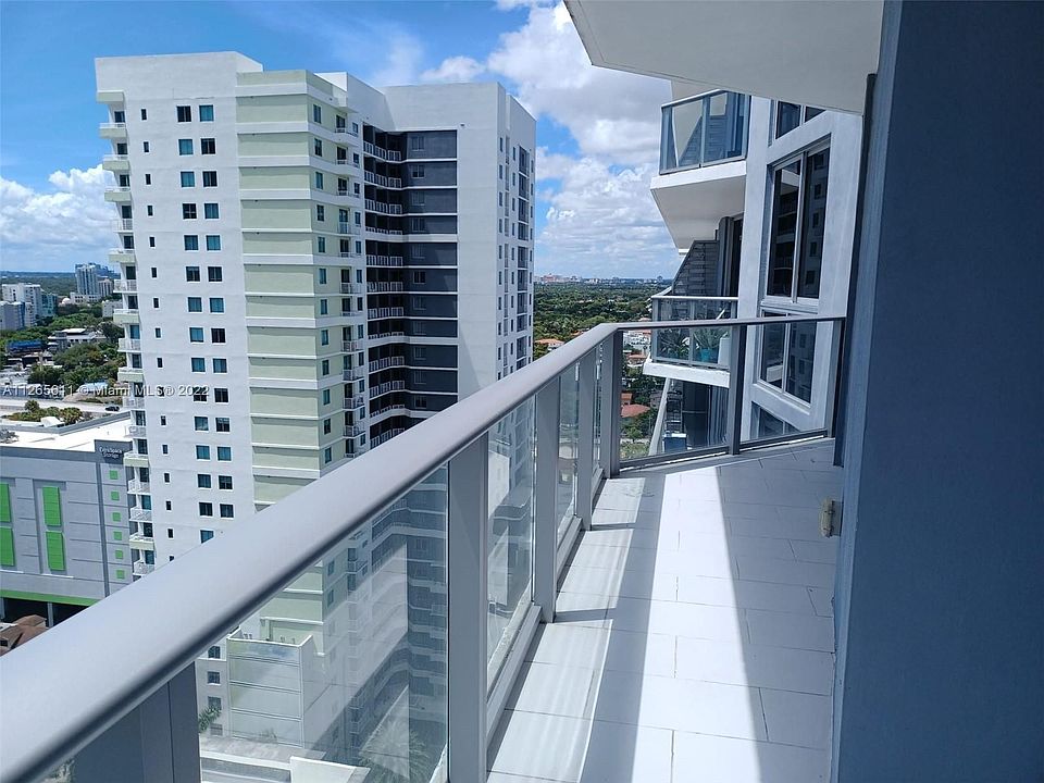 1st image of 1010 SW 2nd Ave Unit 1903