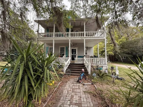 324 N Walnut St, Starke, FL 32091